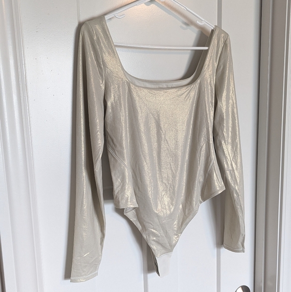 NWT Lululemon Wundermost Shimmer Nulu Bodysuit sz L - Picture 2 of 7